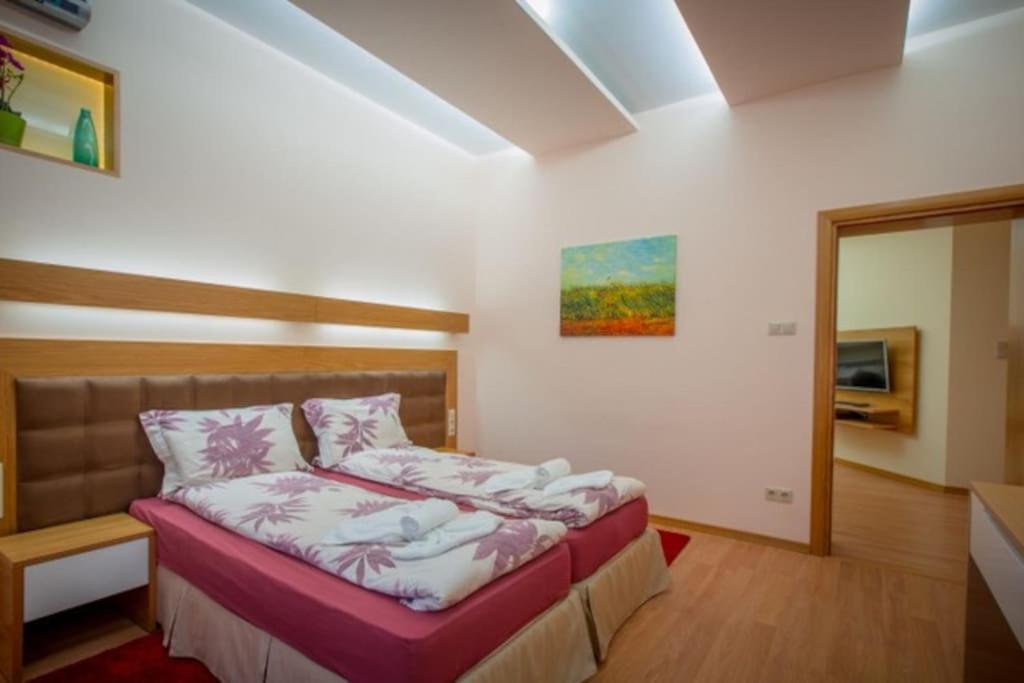 High Tech - Luxurious Apartment Sofia Exterior photo
