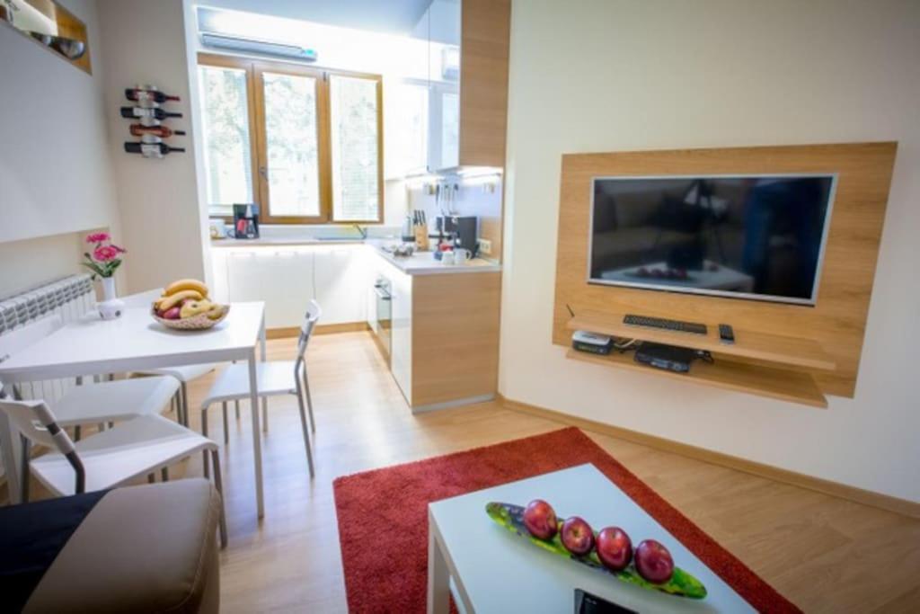 High Tech - Luxurious Apartment Sofia Exterior photo