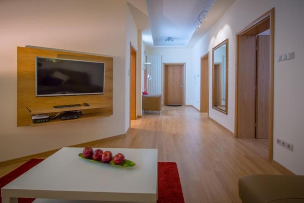 High Tech - Luxurious Apartment Sofia Exterior photo