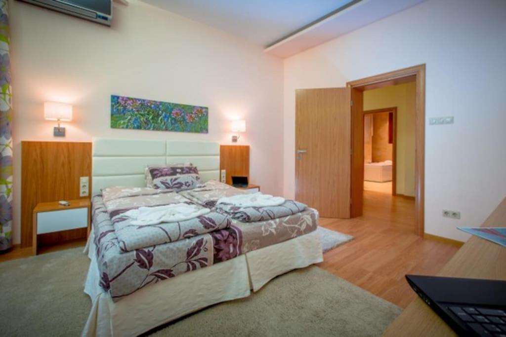 High Tech - Luxurious Apartment Sofia Exterior photo